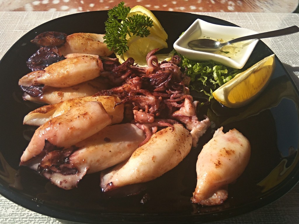 Whole grilled squids – Dobra river Whole grilled squids – Dobra river