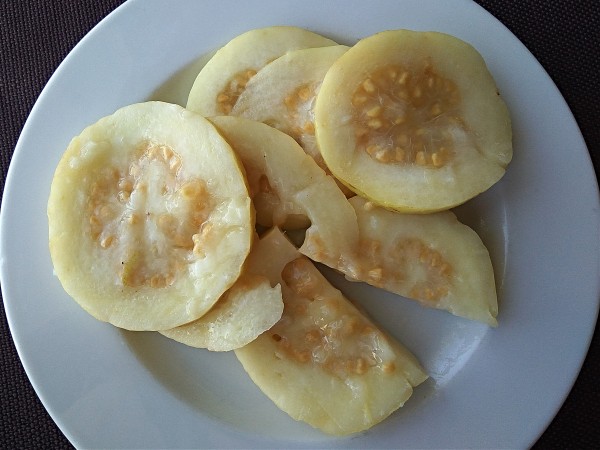 Delicious Egyptian fruits Delicious Egyptian fruits