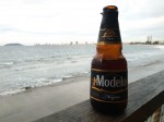 Modelo Negra beer. Modelo Negra beer.