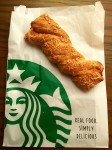 Starbucks - Café del Día con rollo.