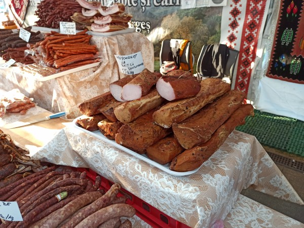 Sausages and cold cuts in Hungary and Romania Sausages and cold cuts in Hungary and Romania