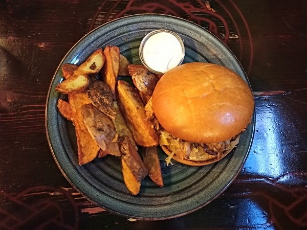 Deluxe 580gr Pulled pork burger Deluxe 580gr Pulled pork burger