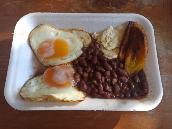 What is a Guatemalan breakfast AKA Desayuno Chapín What is a Guatemalan breakfast AKA Desayuno Chapín