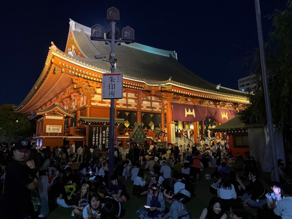 Sanja Matsuri Festival – feel the Japanese spirit and enjoy food tasting around Asakusa Shrine Sanja Matsuri Festival – feel the Japanese spirit and enjoy food tasting around Asakusa Shrine