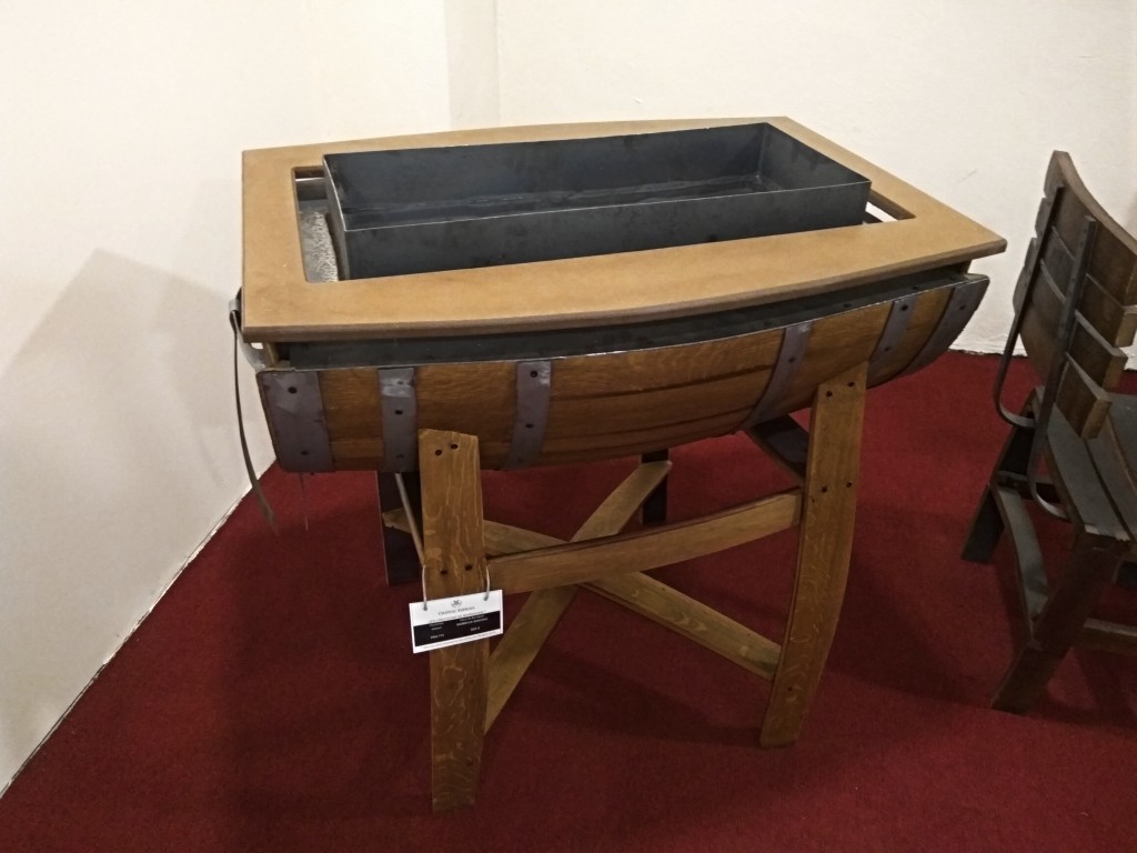 Château Kefraya - furniture made from wine barrels. Château Kefraya - furniture made from wine barrels.