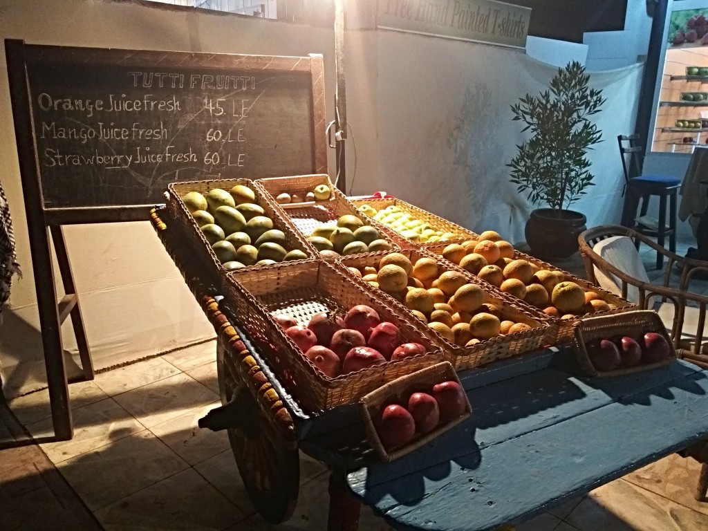 Perfect Egyptian fruits from a stall - Sharm El Sheikh. Perfect Egyptian fruits from a stall - Sharm El Sheikh.