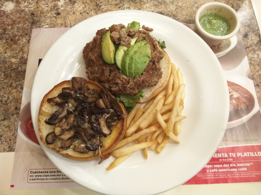 Hamburgesa Champions - Hamburger with beef, fried mushrooms, gouda cheese, avocado and salsa habanero. Hamburgesa Champions - Hamburger with beef, fried mushrooms, gouda cheese, avocado and salsa habanero.