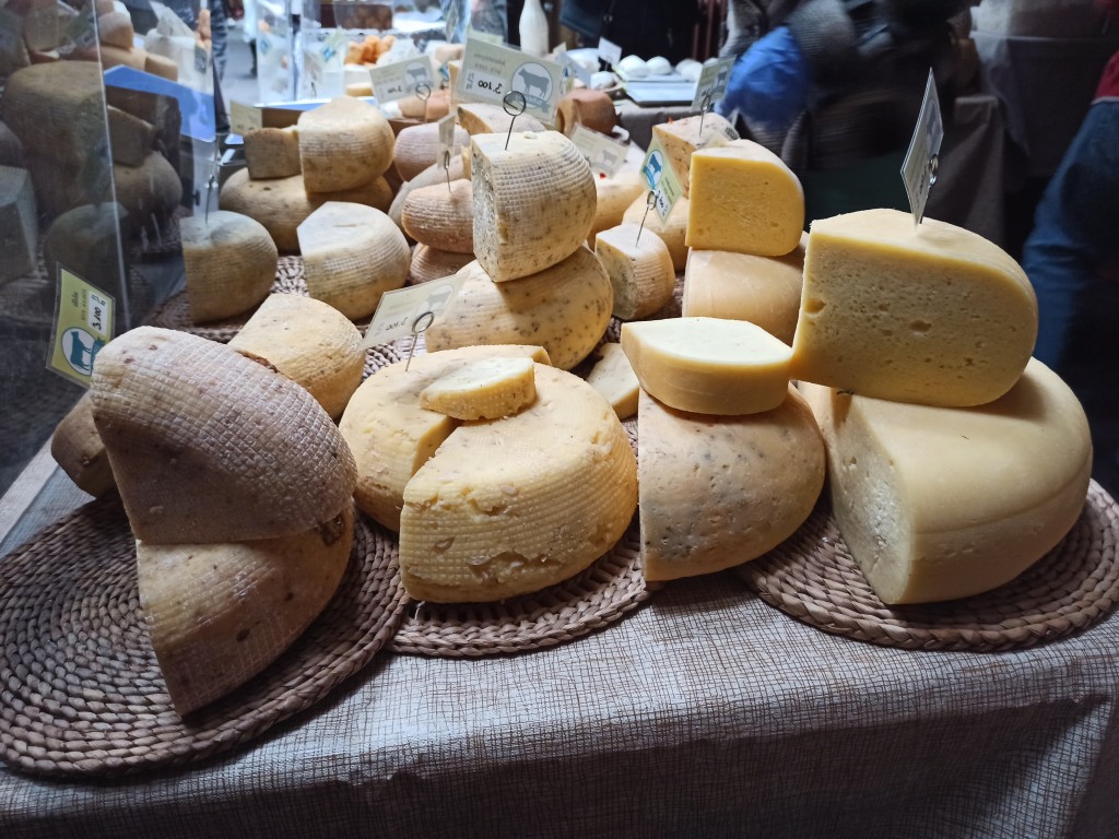 Original Hungarian cow cheese Original Hungarian cow cheese