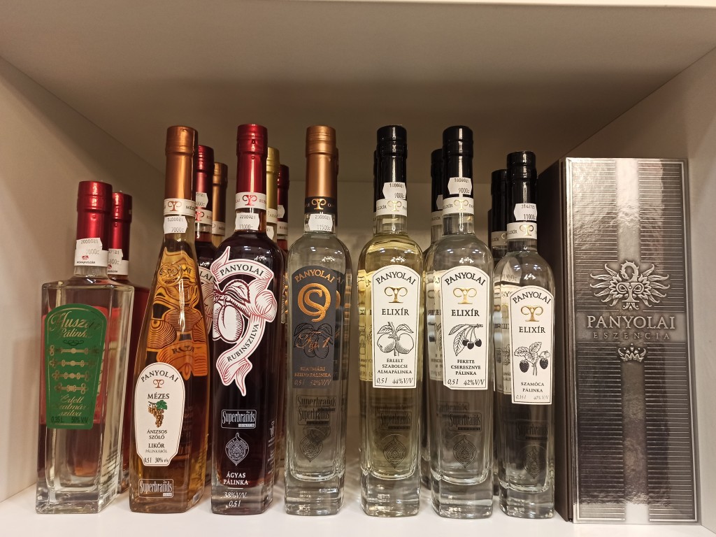 What is pálinka? What is pálinka?