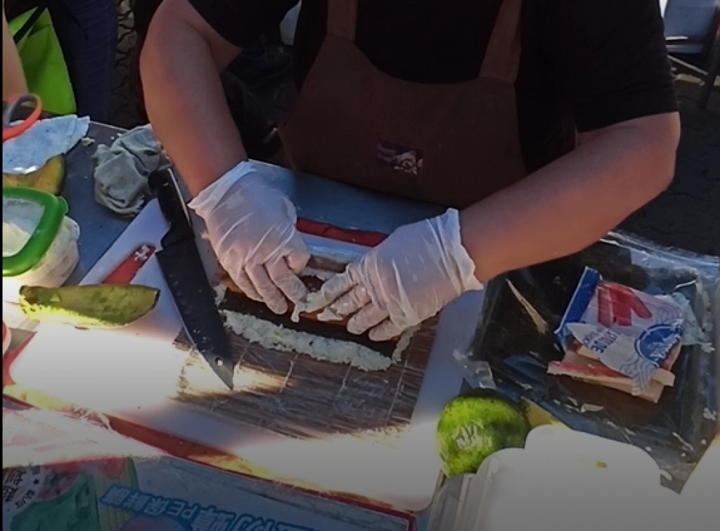 4. Press the roll after each turn 4. Press the roll after each turn