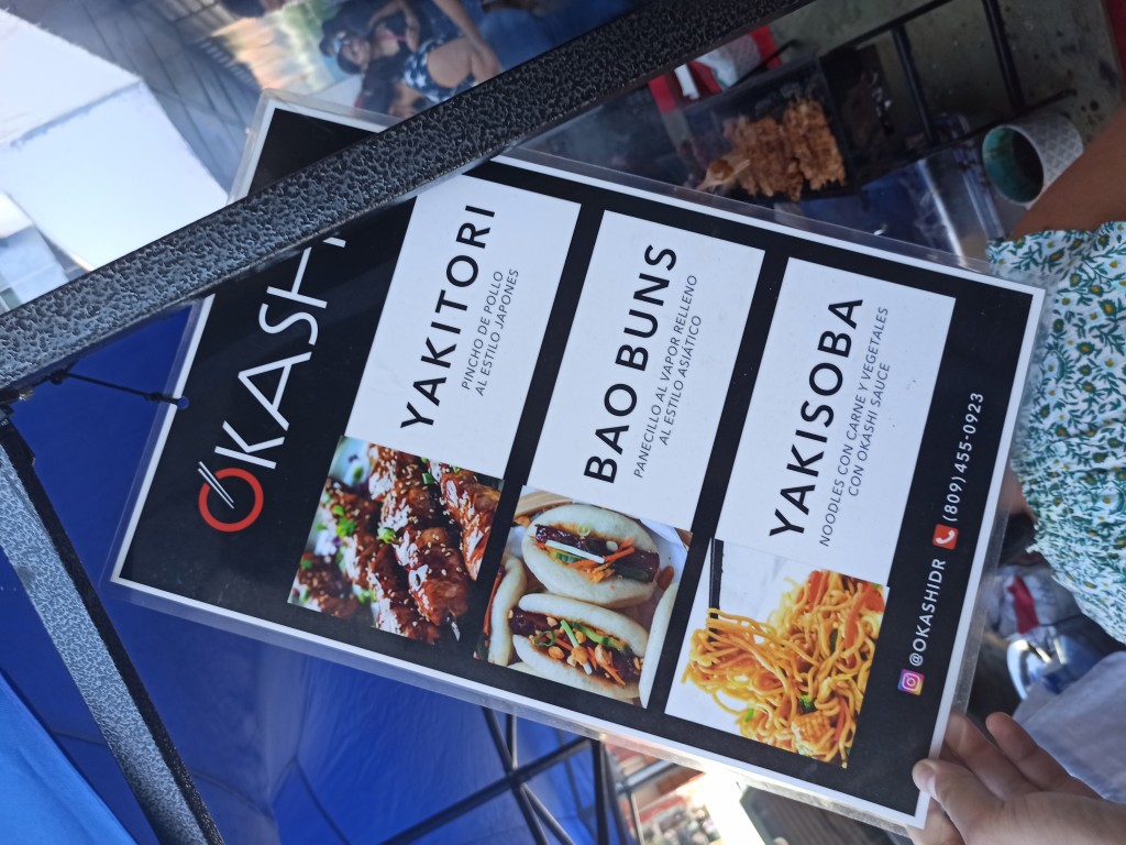 How to serve and eat traditional Yakisoba? How to serve and eat traditional Yakisoba?