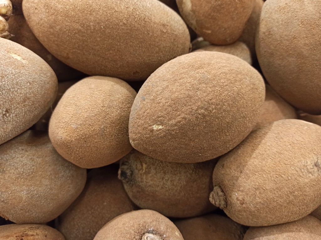 TOP 15 Exotic fruits you MUST try in the Dominican Republic - zapote TOP 15 Exotic fruits you MUST try in the Dominican Republic - zapote