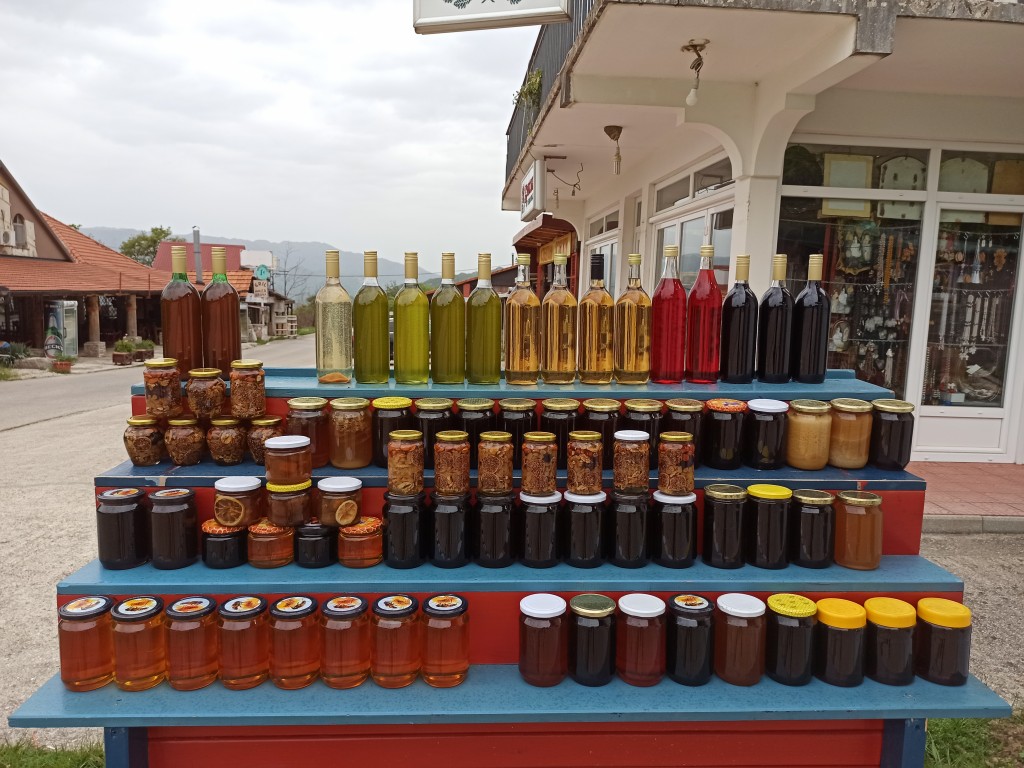 Honey varieties in Montenegro Honey varieties in Montenegro