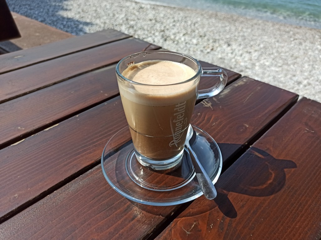 Bijela kafa Bijela kafa