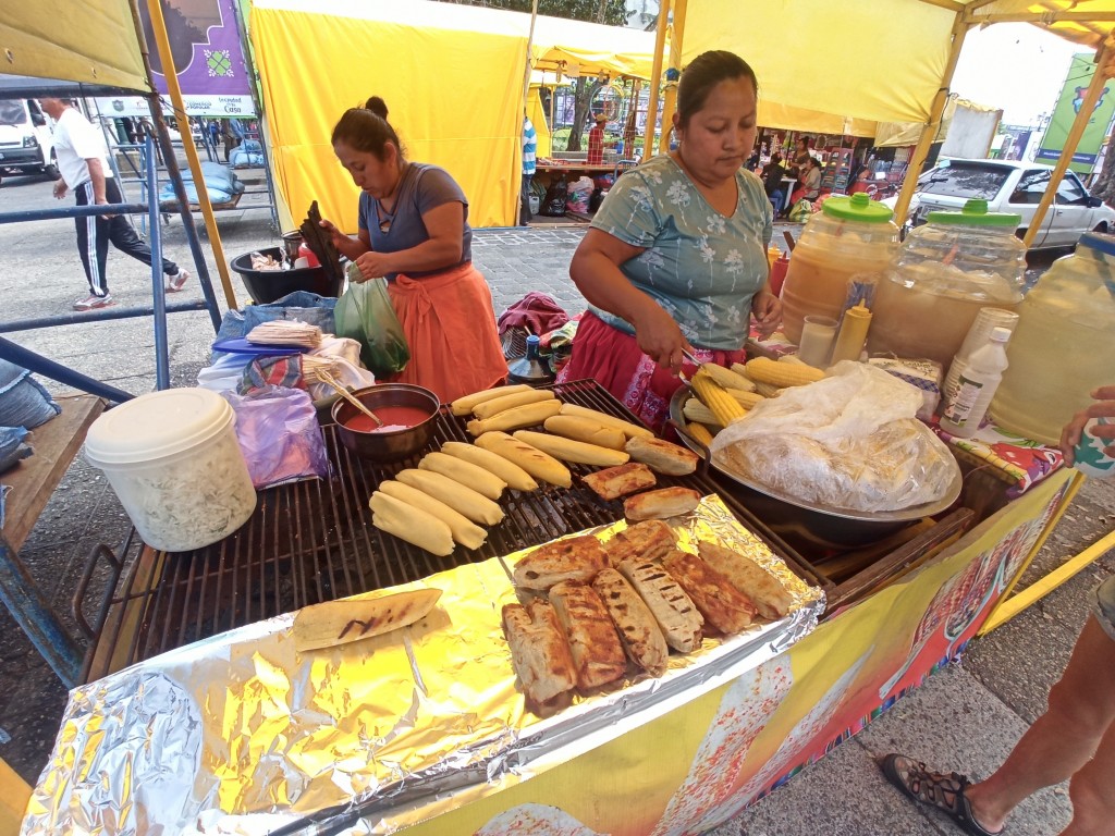Easter in guatemala - Ciudad de Guatemala - Semana santa celebrations - street food stalls Easter in guatemala - Ciudad de Guatemala - Semana santa celebrations - street food stalls