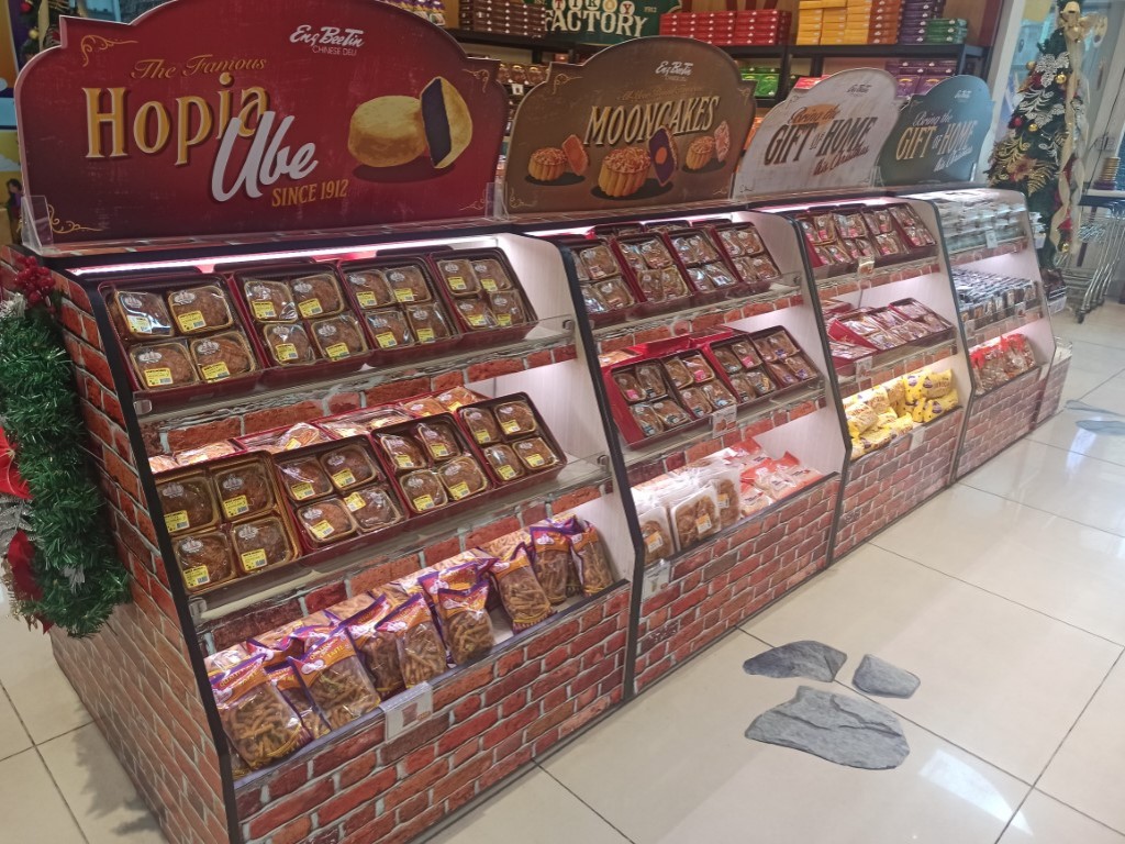 Eng Bee Tin - Home of the Best Hopia, Tikoy & Mooncakes in Ongpin, Binondo (Chinatown) Manila - Hopia Eng Bee Tin - Home of the Best Hopia, Tikoy & Mooncakes in Ongpin, Binondo (Chinatown) Manila - Hopia