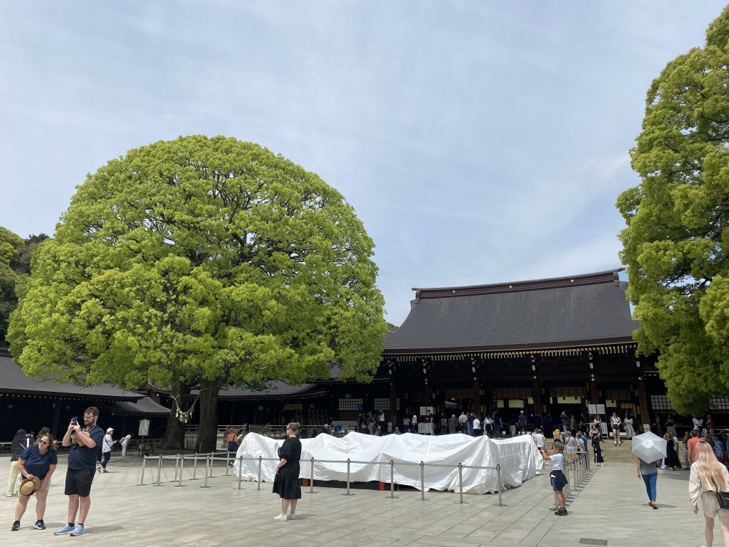 Meiji Jingu Shrine, Tokyo, Japan Meiji Jingu Shrine, Tokyo, Japan