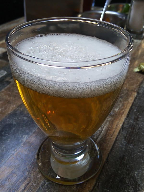 Modelo Especial beer. Modelo Especial beer.